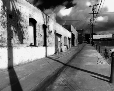 Fair Oaks Alley B&W